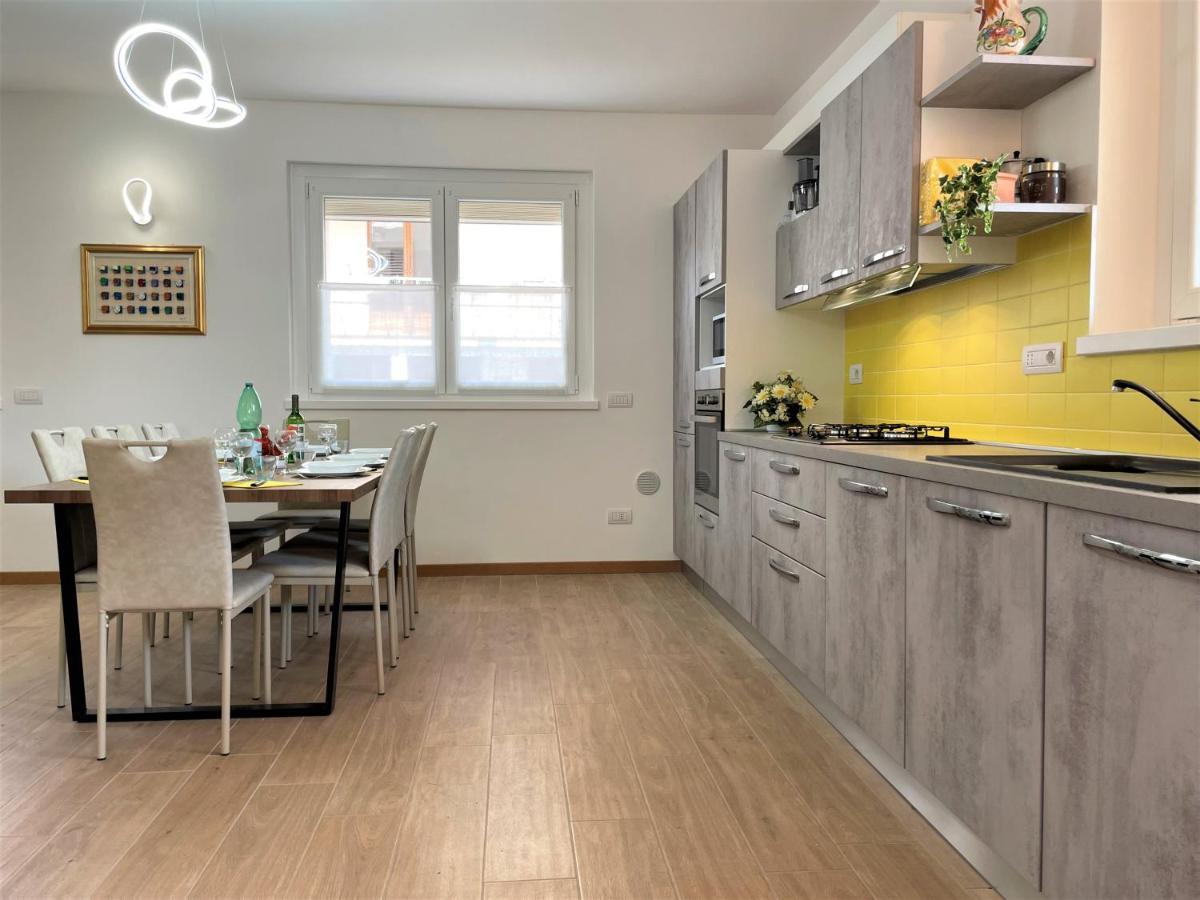 Apartment Giorni Felici Tutto Nuovo, Giardino, Parcheggio